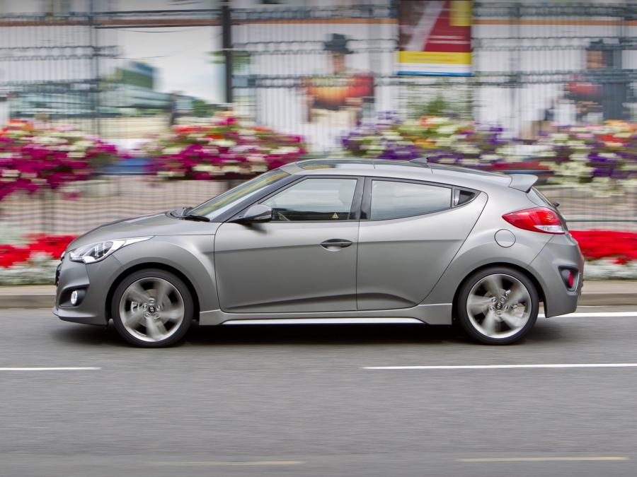  Hyundai Veloster Turbo SE 2012 года  (UK) (фото 18 из 18)